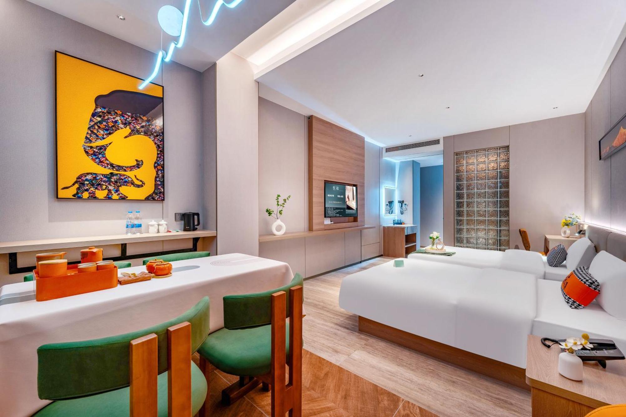 Henghe Selected S Design Hotel - Flagship Store Of Guangzhou Baiyun Railway Station International Convention Center--Reputation Preferred Exteriör bild